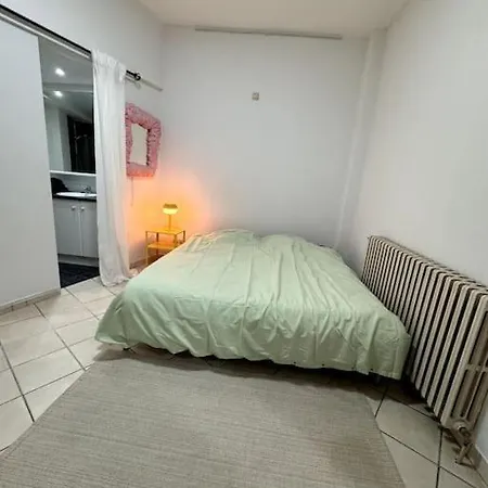 Apartment In Herenhuis Antwerpen-zuid *